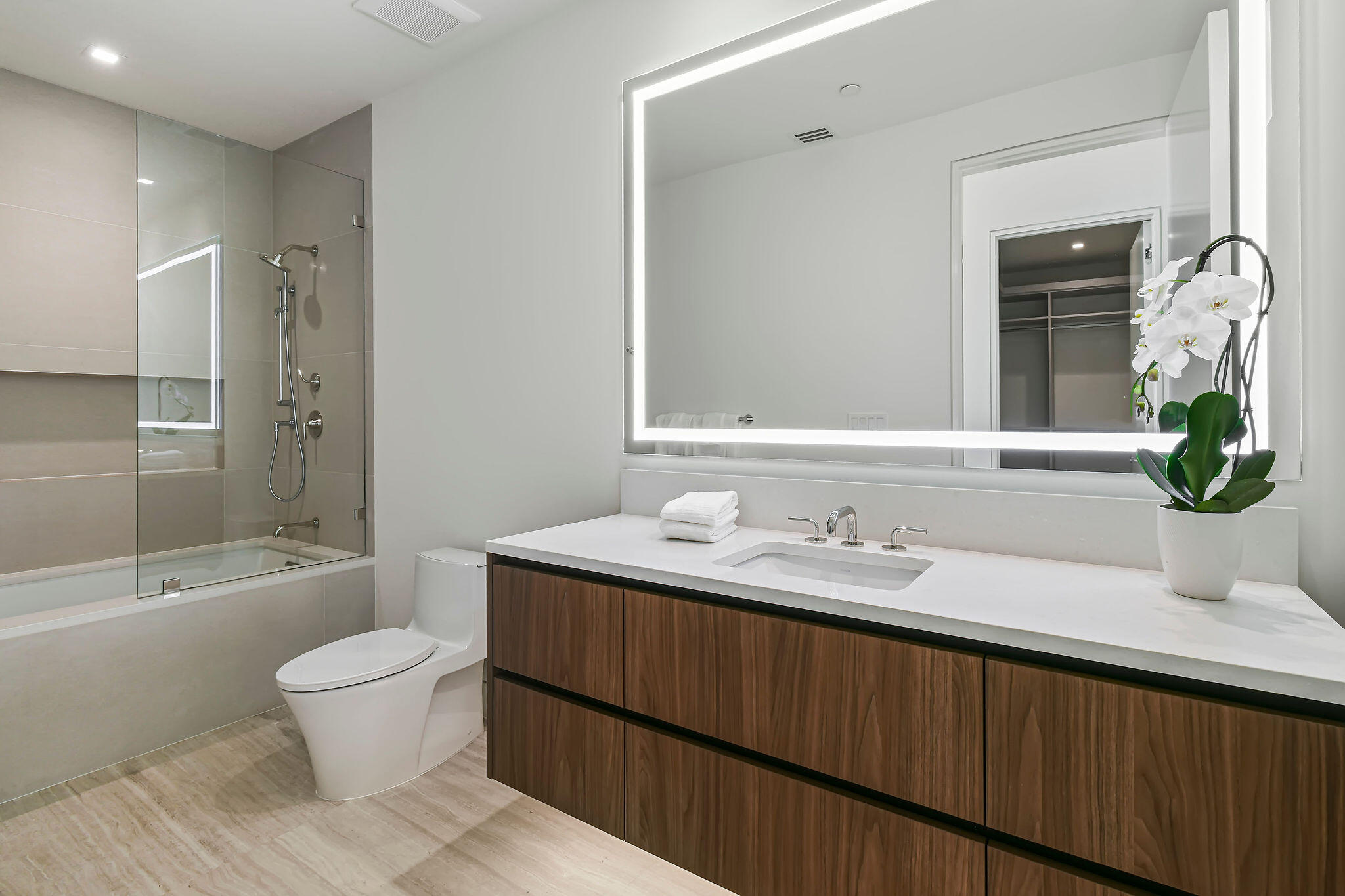 PANTHER NATIONAL AT AVENIR POD - Residential