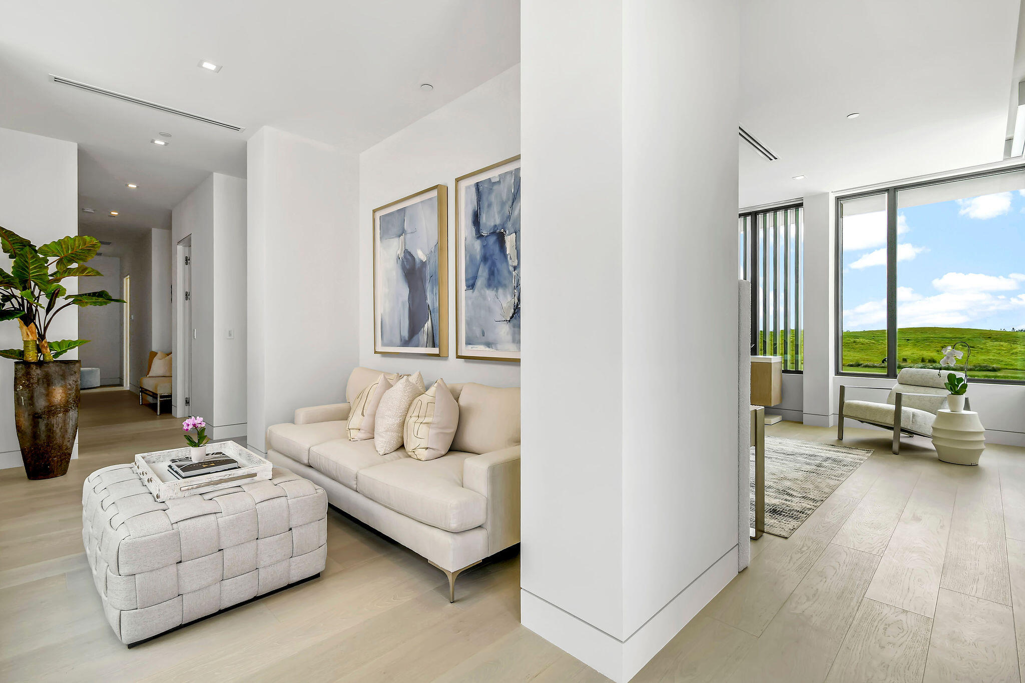 PANTHER NATIONAL AT AVENIR POD - Residential