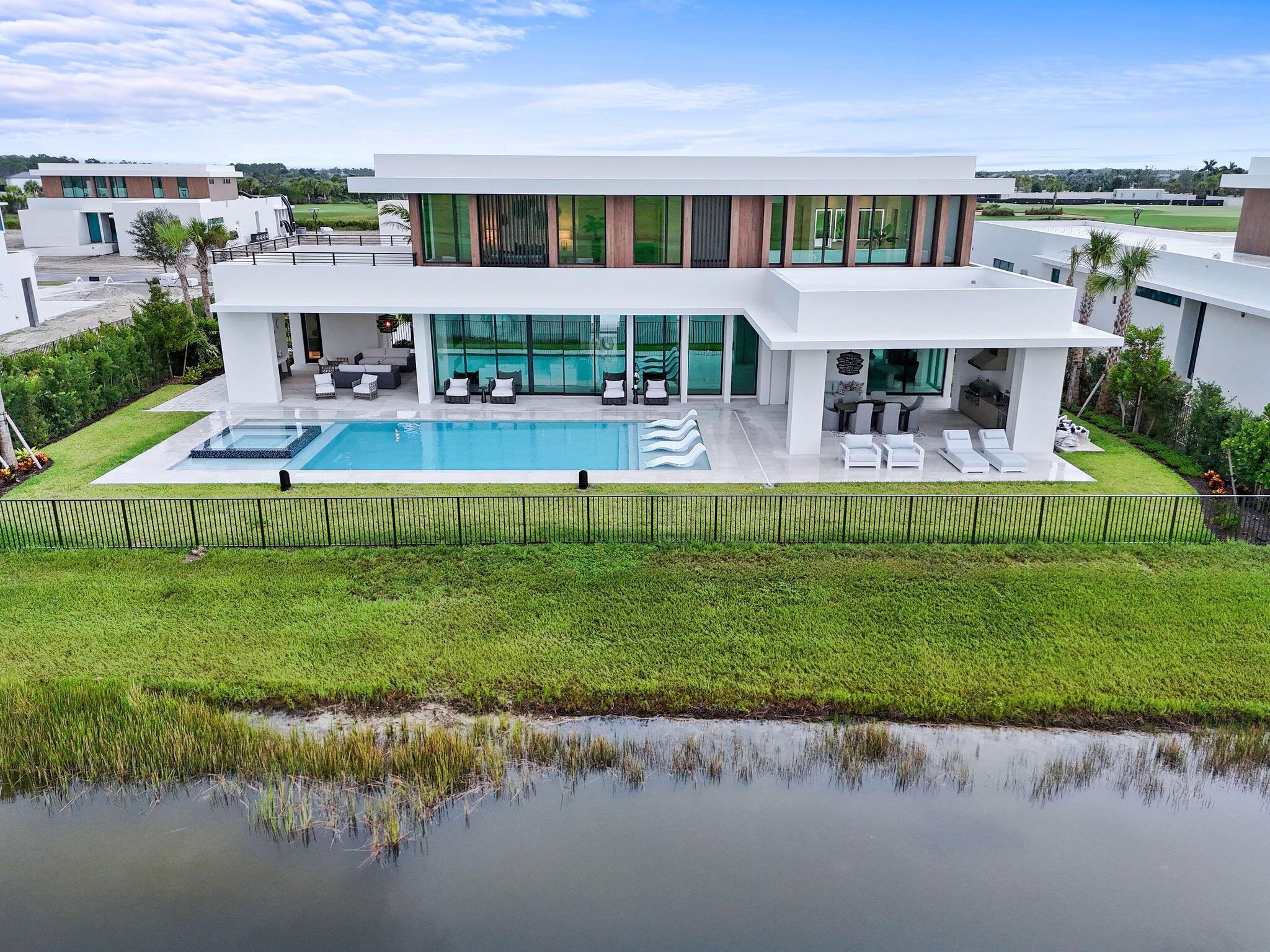 PANTHER NATIONAL AT AVENI - Residential