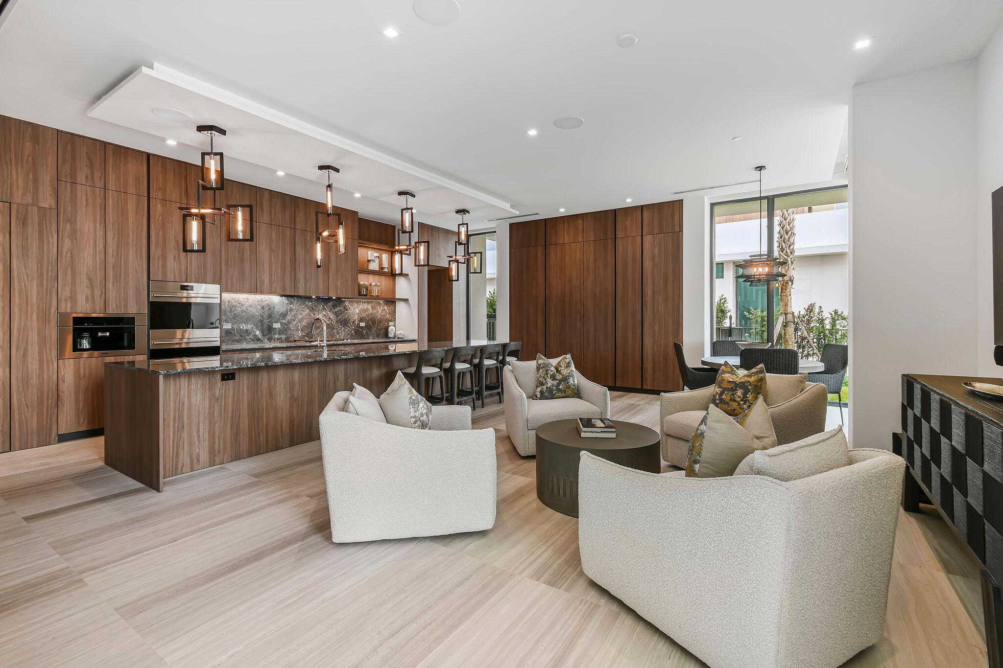 PANTHER NATIONAL AT AVENI - Residential