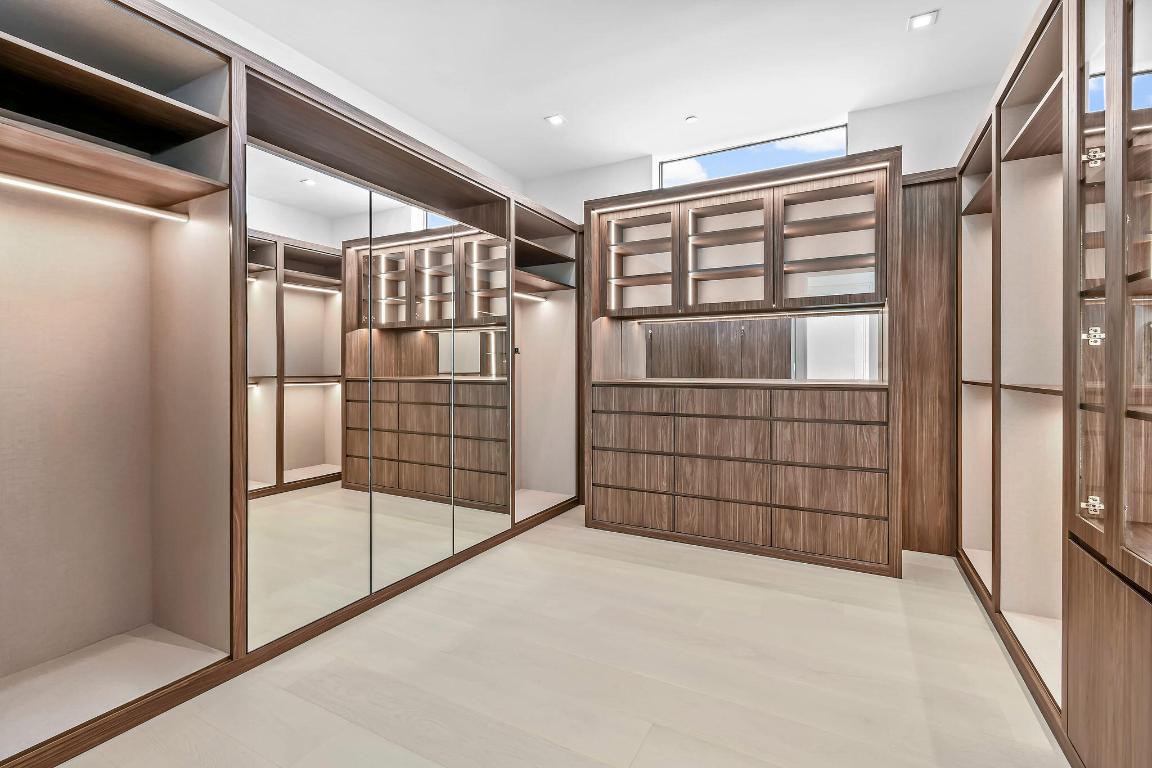 PANTHER NATIONAL AT AVENIR POD - Residential