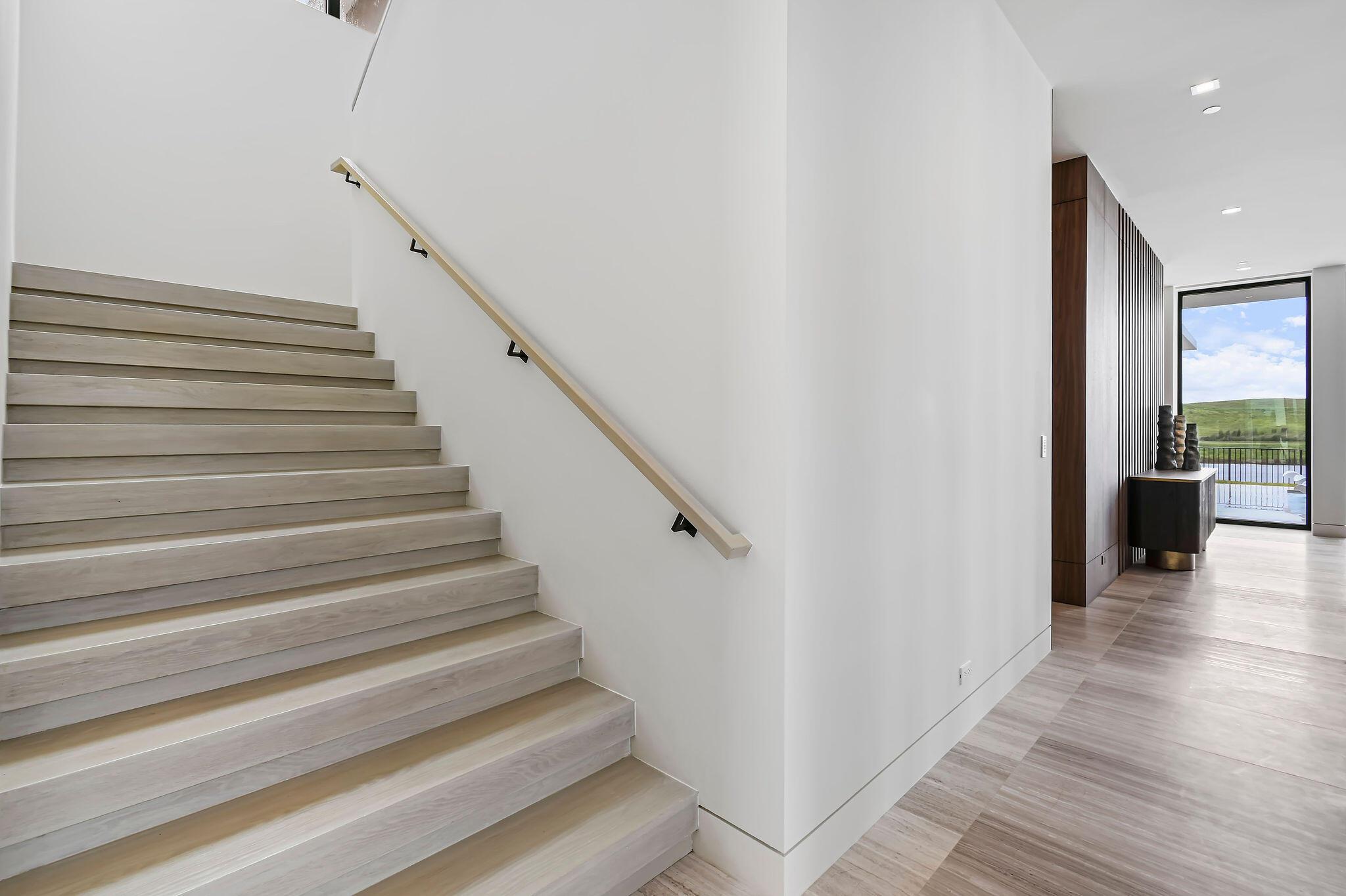 PANTHER NATIONAL AT AVENI - Residential