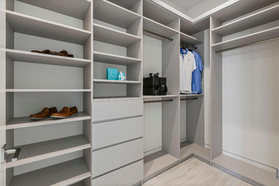 PANTHER NATIONAL AT AVENIR POD - Residential