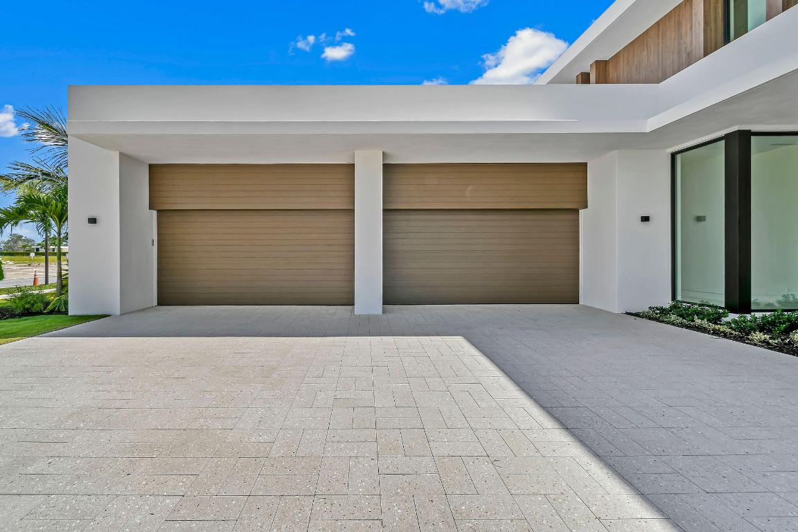 PANTHER NATIONAL AT AVENIR POD - Residential