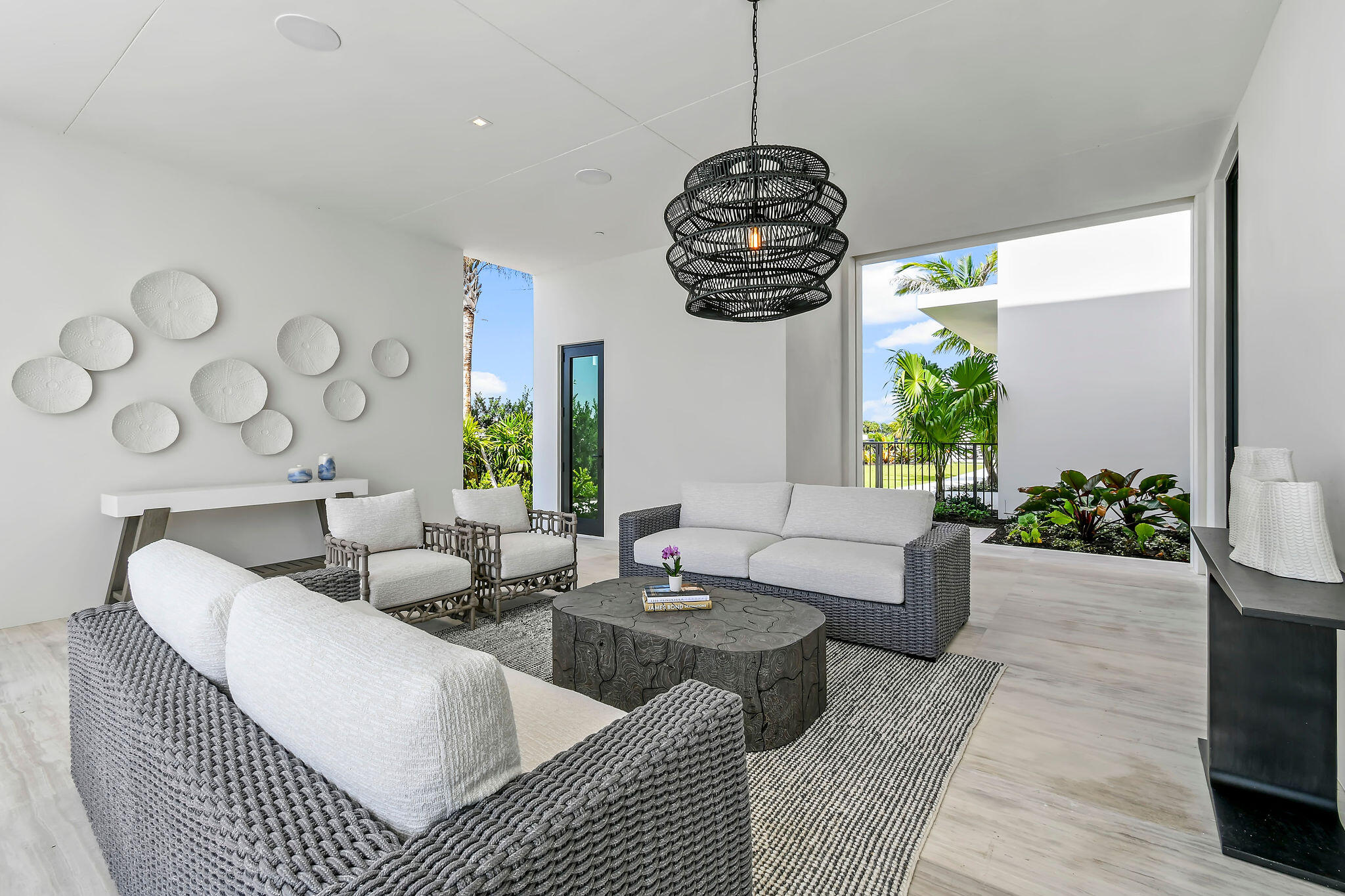 PANTHER NATIONAL AT AVENIR POD - Residential