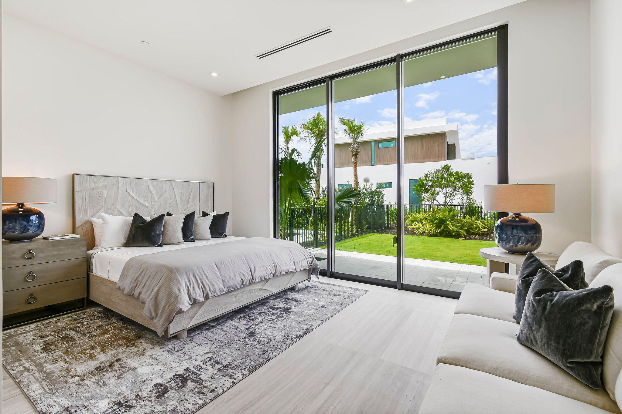 PANTHER NATIONAL AT AVENIR POD - Residential