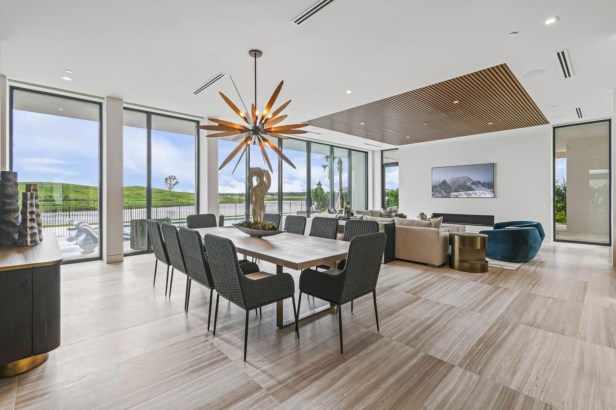 PANTHER NATIONAL AT AVENIR POD - Residential