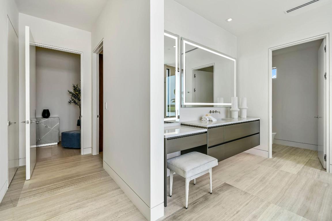 PANTHER NATIONAL AT AVENIR POD - Residential