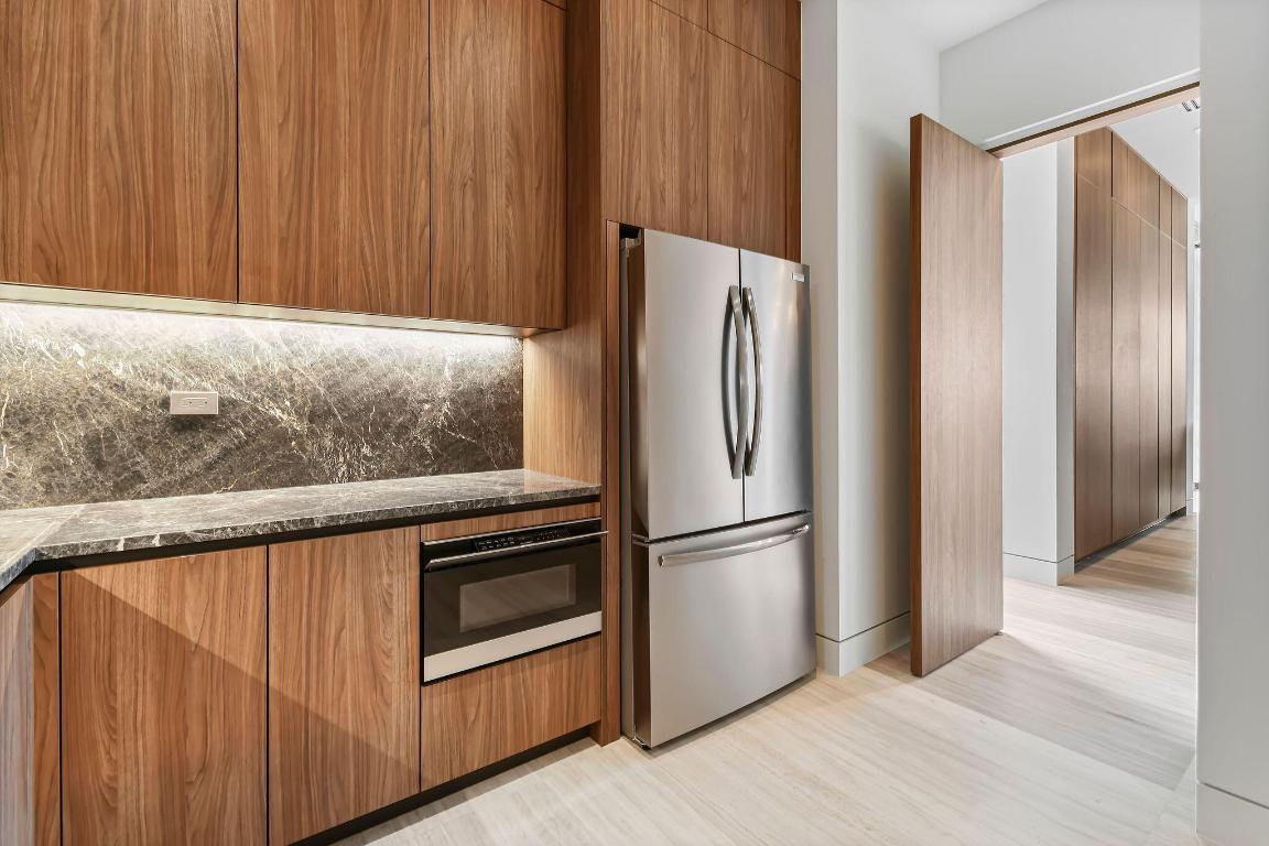 PANTHER NATIONAL AT AVENIR POD - Residential