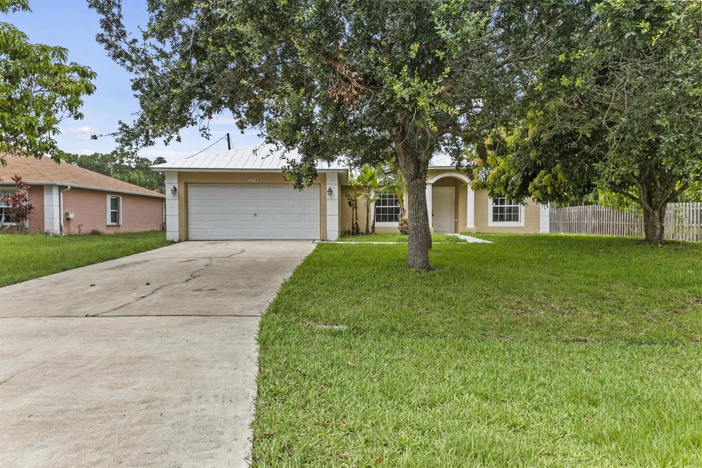 Photo of 2134 SW Savage Boulevard, Port Saint Lucie, FL 34953 (MLS # R11094289)