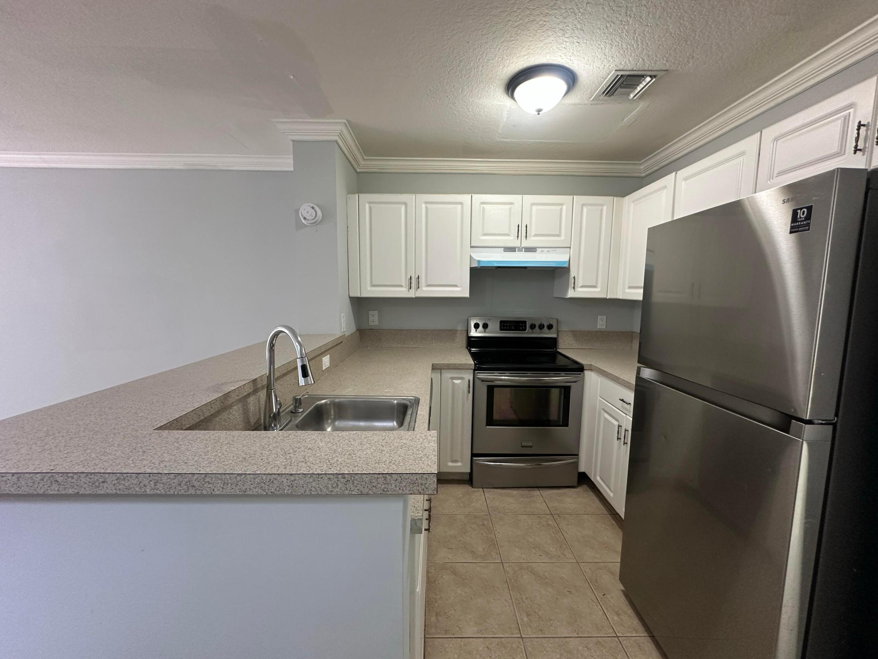 TRAILS 2 AT ROYAL PALM BEACH - Residential Lease