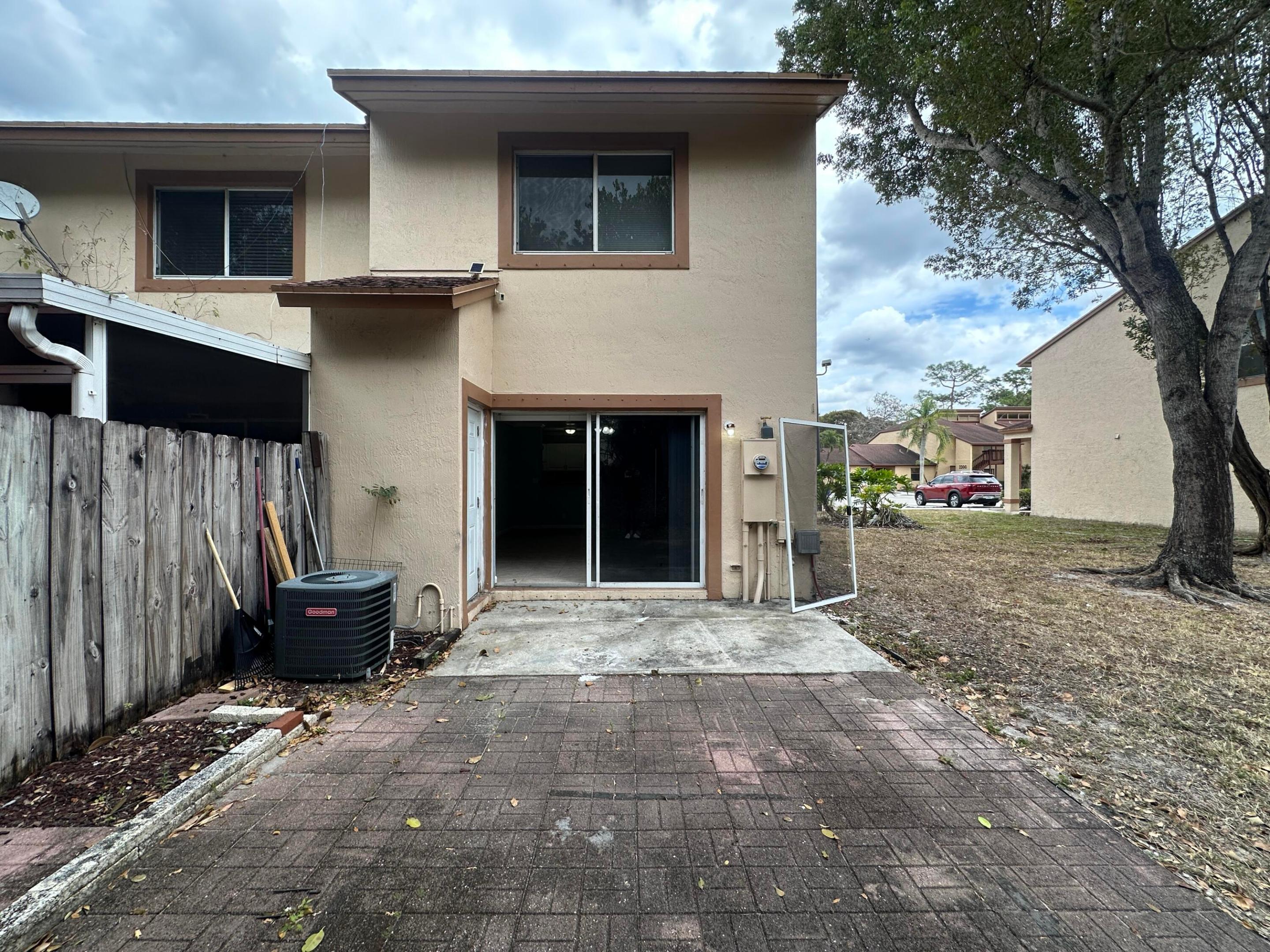 TRAILS 2 AT ROYAL PALM BEACH - Residential Lease