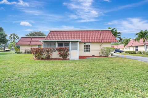 A home in Lake Worth