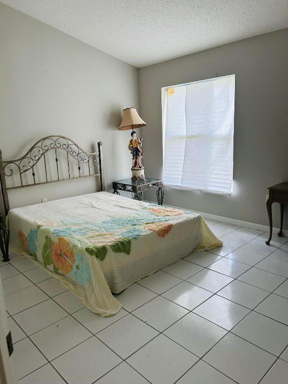 KINGS ISLE PHASE 1 - Residential