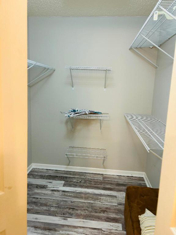 KINGS ISLE PHASE 1 - Residential