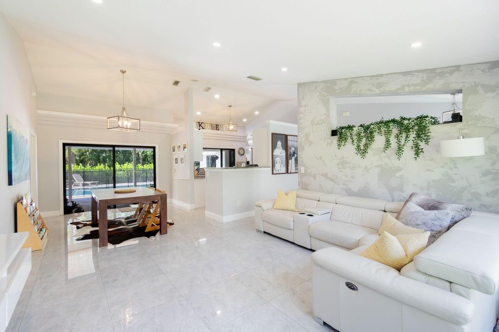 Photo of 12364 85th Road N, West Palm Beach, FL 33412 (MLS # R10901596)