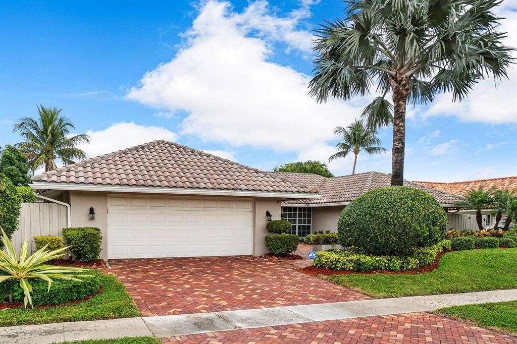 Photo of 5921 Glenbrook Drive, Boca Raton, FL 33433 (MLS # R10684776)