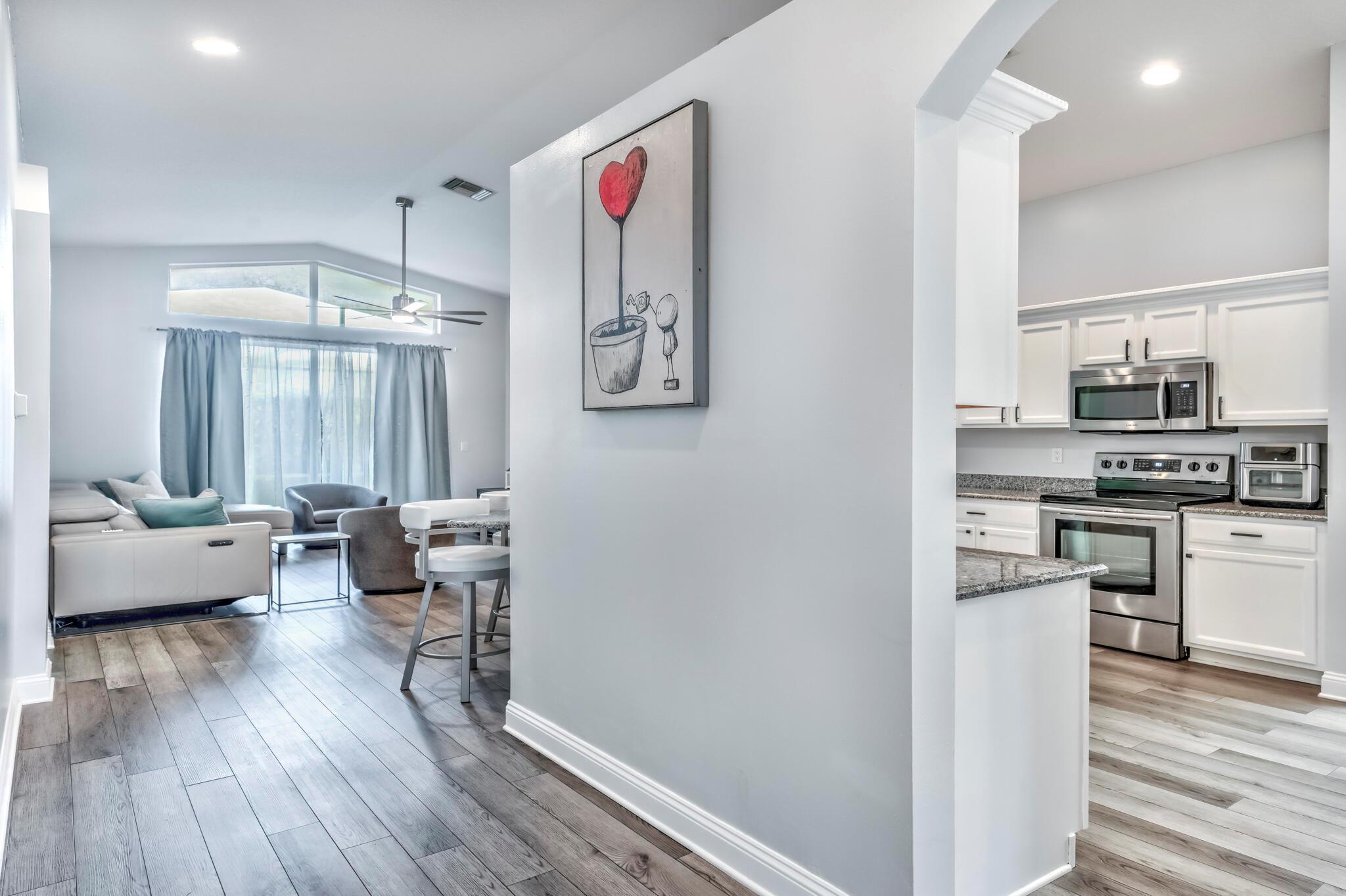 8708 San Andros