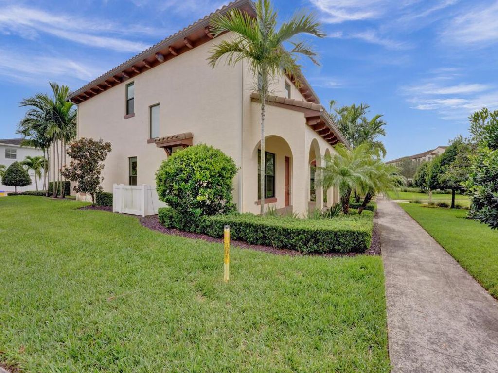 Photo of 4096 Faraday Way, Palm Beach Gardens, FL 33418 (MLS # R10937857)