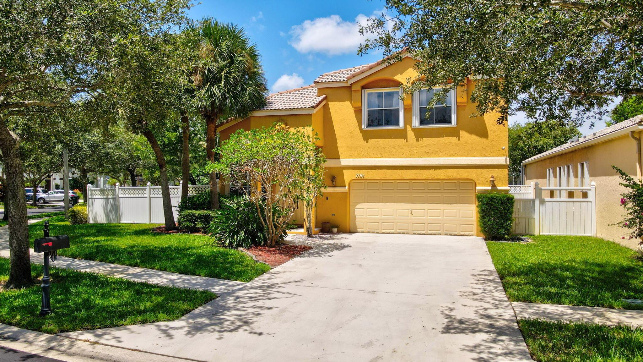 Welcome to this beautifully maintained corner property in the highly sought after Smith Farm Community. This spacious offers a desirable open layout with abundant natural light and stunning lake views right from your backyard Enjoy the privacy of a large fenced in yard, perfect for entertaining, relaxing, or creating your own outdoor oasis. This home provides extra space, curb appeal, and a sense of privacy that is hard to find. Conveniently located near top-rated schools, shopping, dining, and major highways. this home combines comfort, location, and lifestyle. Don't miss the opportunity to make this property yours.