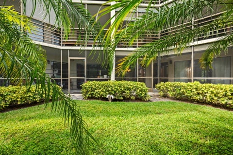 Tiny photo for 5701 Camino Del Sol #104, Boca Raton, FL 33433 (MLS # B26028495)