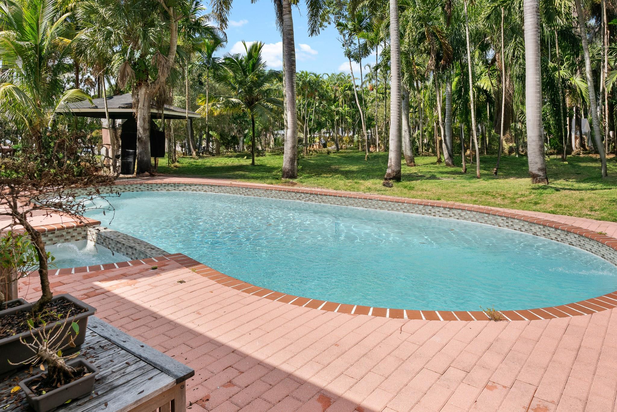 Everglades Sugar & Land C - Residential