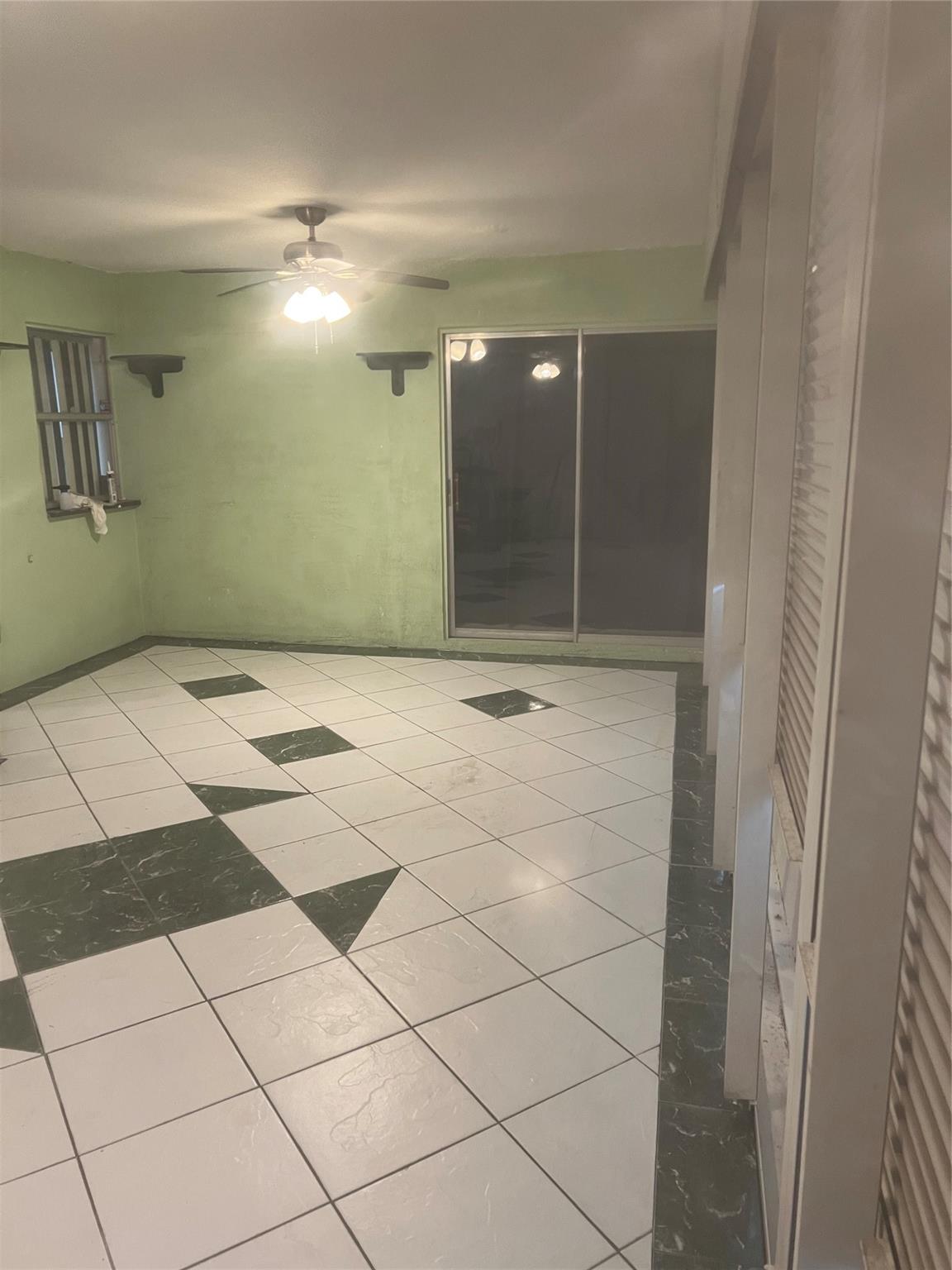 Crystal Lake 4th Sec 66-1 - Residential