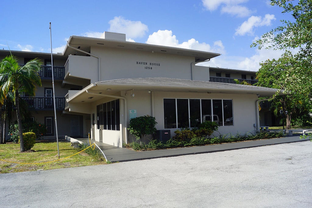 Photo of 1250 E SAMPLE Road #303, Pompano Beach, FL 33064 (MLS # B26064802)