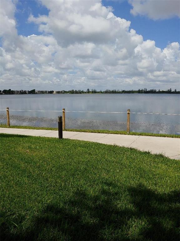 Lake Emerald - Residential