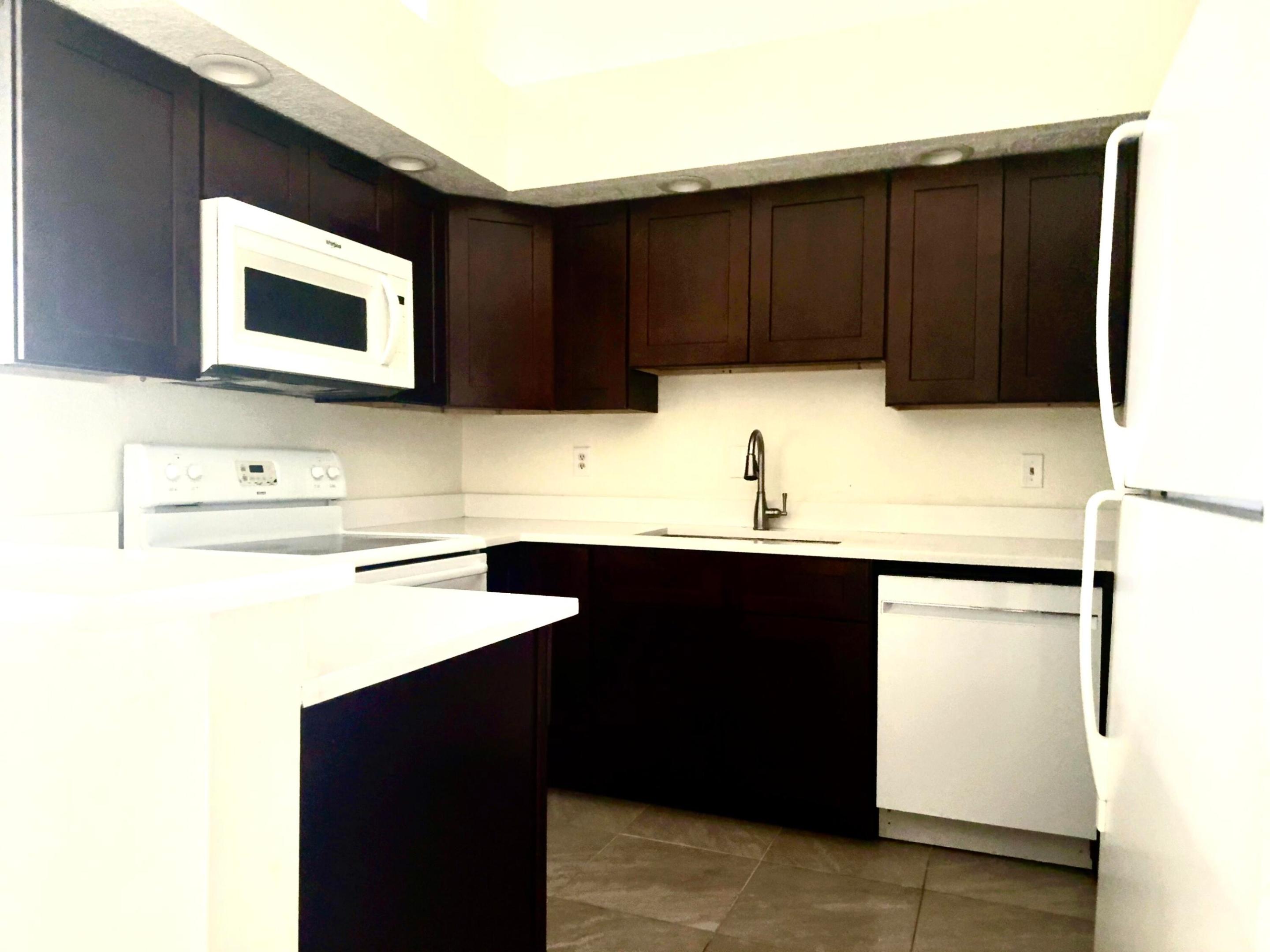 PINE HOLLOW CONDO - Residential Lease