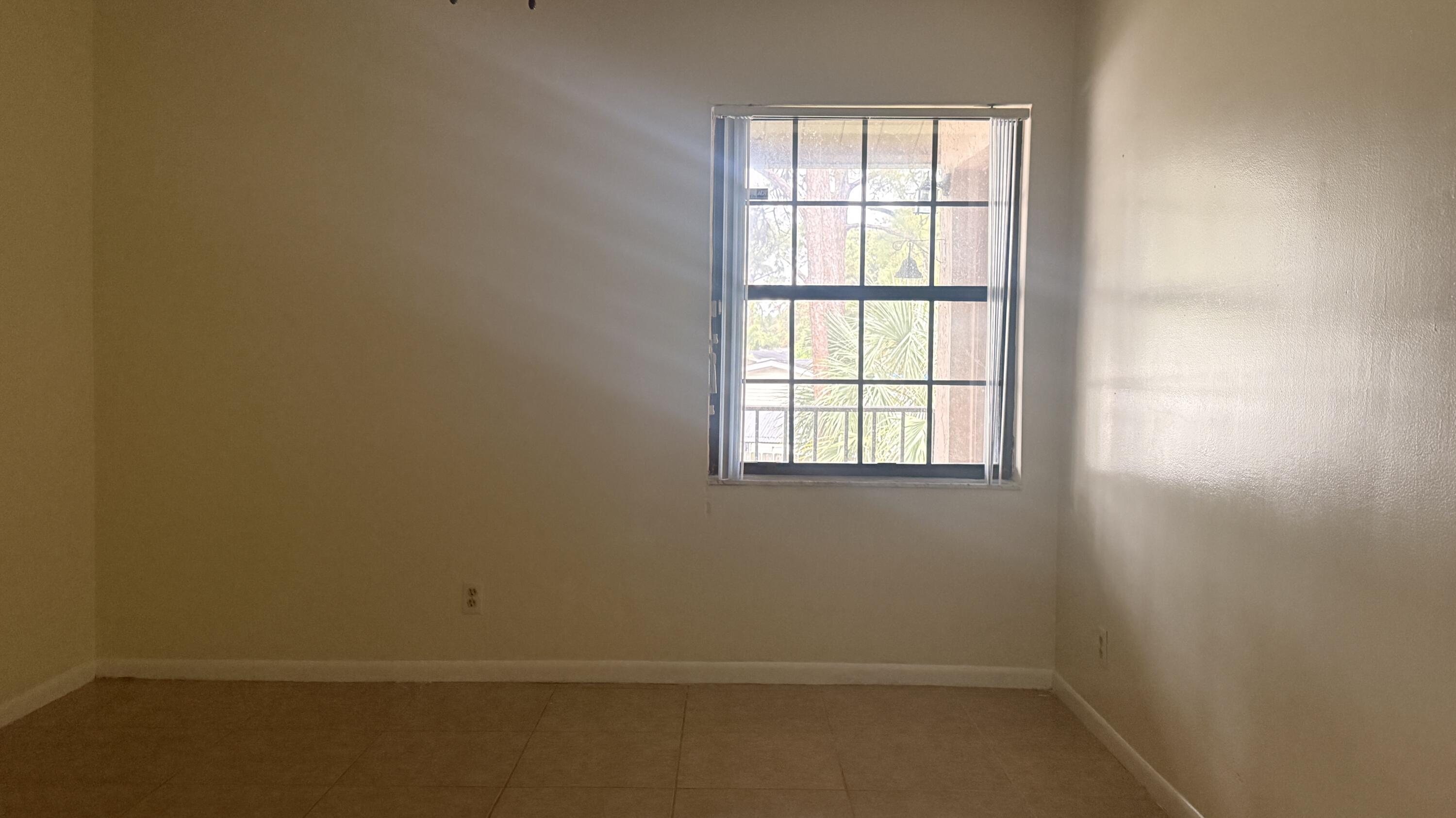 PINE HOLLOW CONDO - Residential Lease