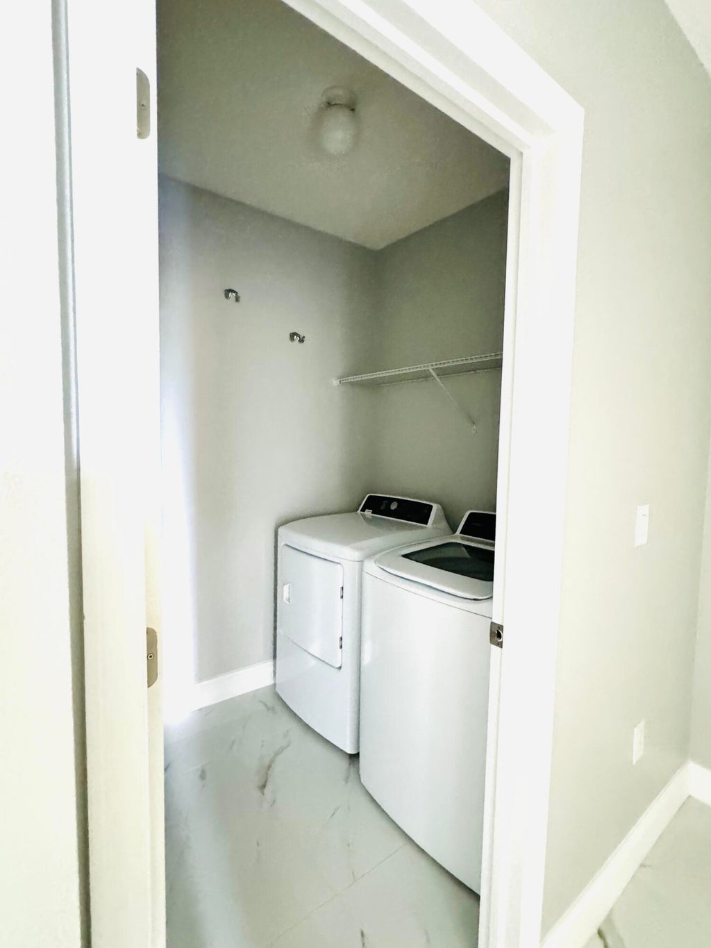 Photo of 2251 SW Garfield Drive SW, Vero Beach, FL 32968 (MLS # B26076744)