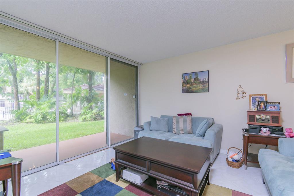 CORAL SPRINGS ESTATE TH IV CONDO - Residential