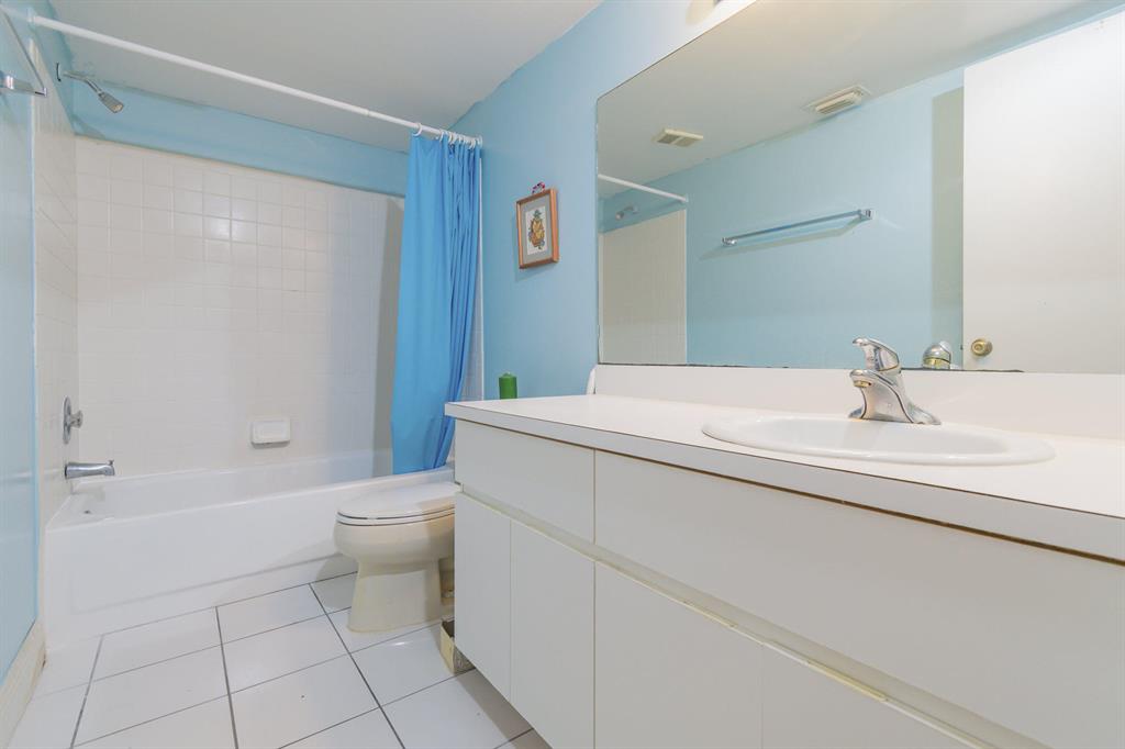 CORAL SPRINGS ESTATE TH IV CONDO - Residential