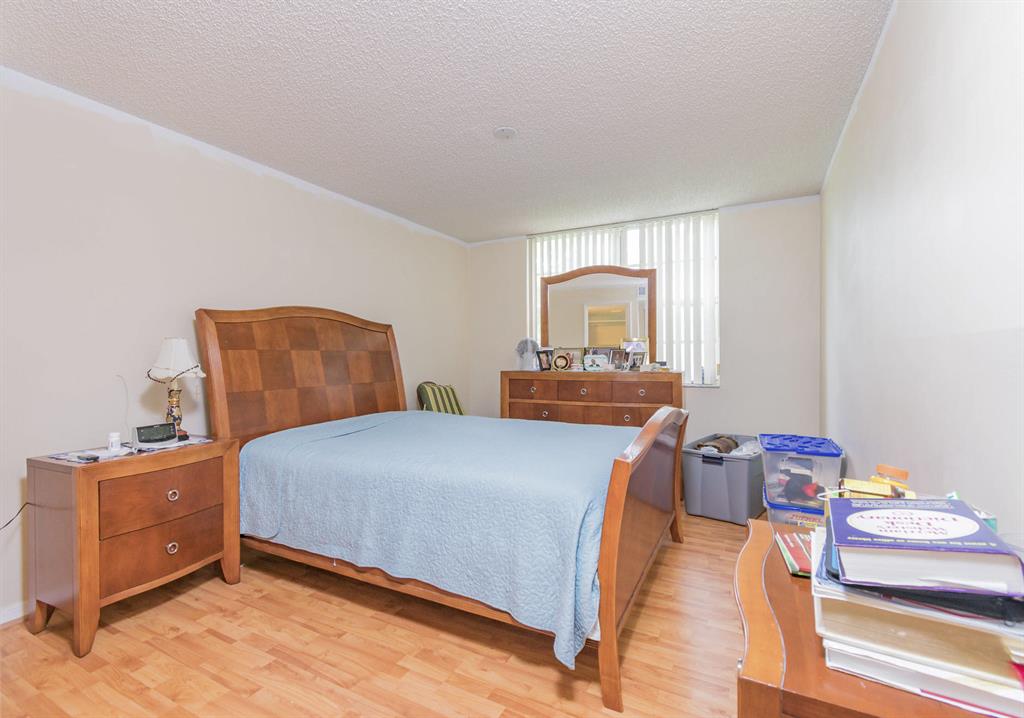 CORAL SPRINGS ESTATE TH IV CONDO - Residential