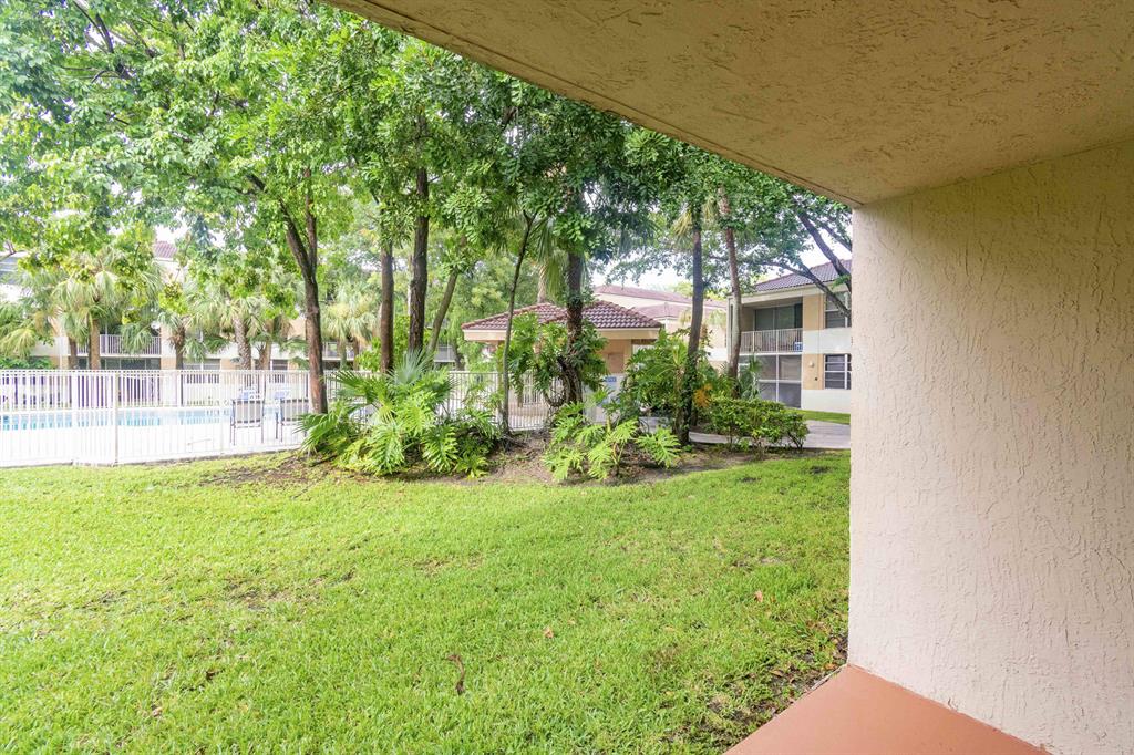 CORAL SPRINGS ESTATE TH IV CONDO - Residential