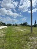CAPE CORAL - Land