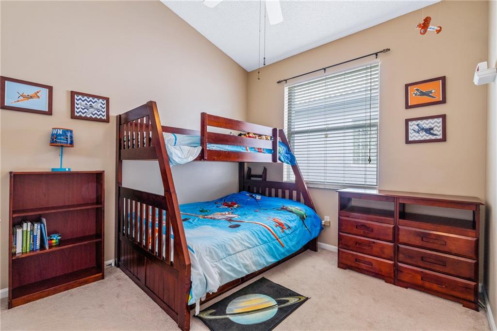 LAKE CHARLESTON - Residential