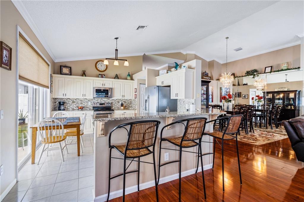 LAKE CHARLESTON - Residential