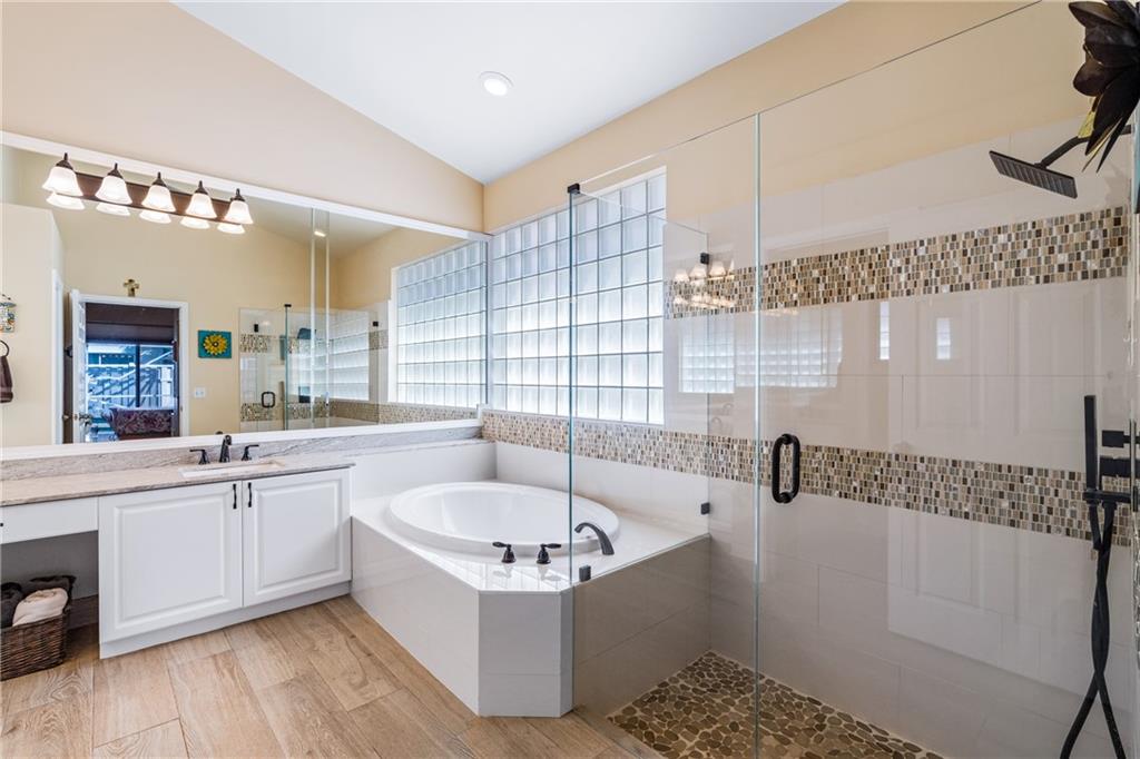 LAKE CHARLESTON - Residential