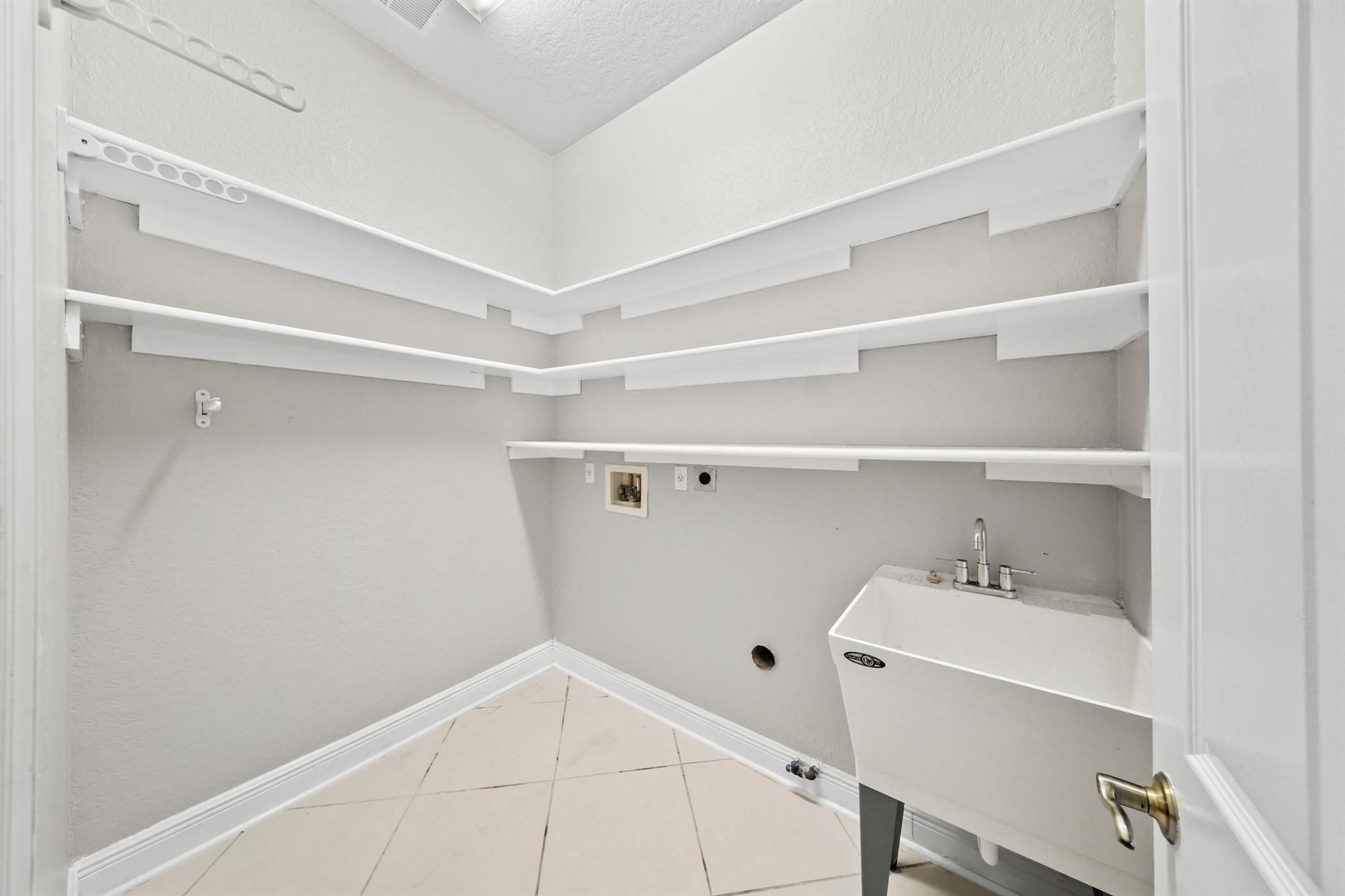 MAGNOLIA LAKES AT ST LUCI - Residential