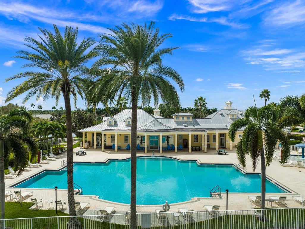 MAGNOLIA LAKES AT ST LUCIE WEST PHASE 1 - Residential