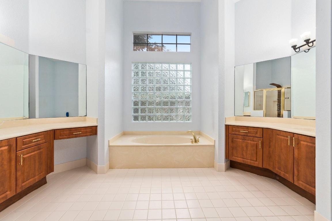 MAGNOLIA LAKES AT ST LUCIE WEST PHASE 1 - Residential