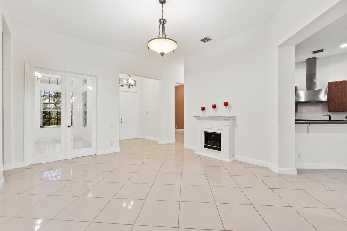 MAGNOLIA LAKES AT ST LUCIE WEST PHASE 1 - Residential