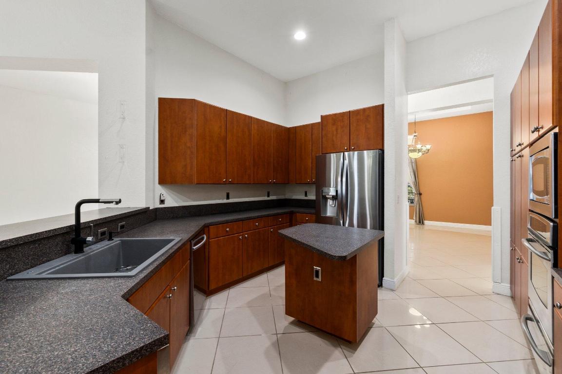 MAGNOLIA LAKES AT ST LUCIE WEST PHASE 1 - Residential