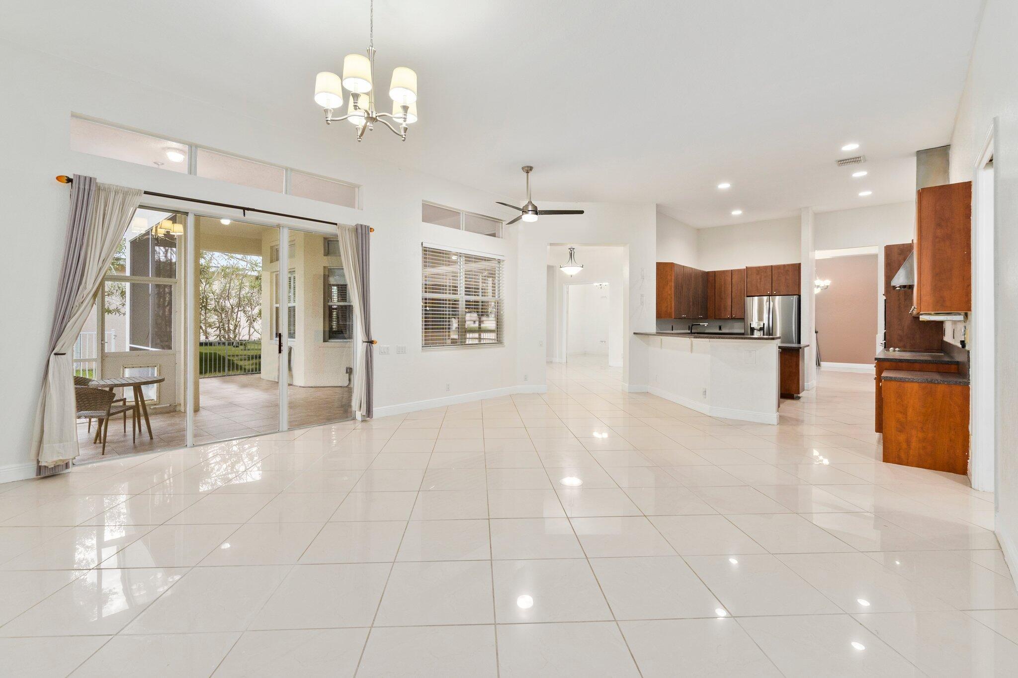 MAGNOLIA LAKES AT ST LUCI - Residential