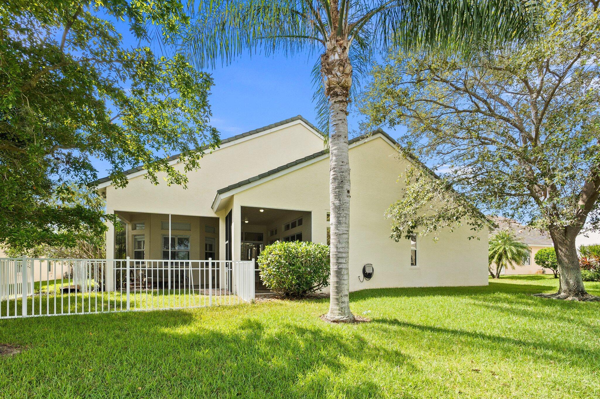 MAGNOLIA LAKES AT ST LUCI - Residential