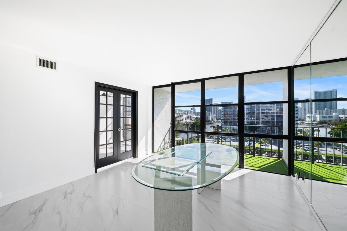 Oceanview Park Condo - Residential Lease