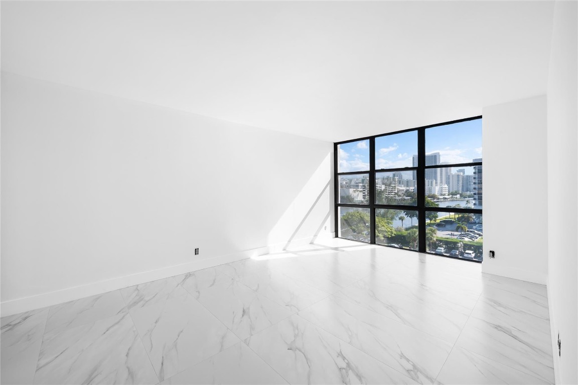 Oceanview Park Condo - Residential Lease