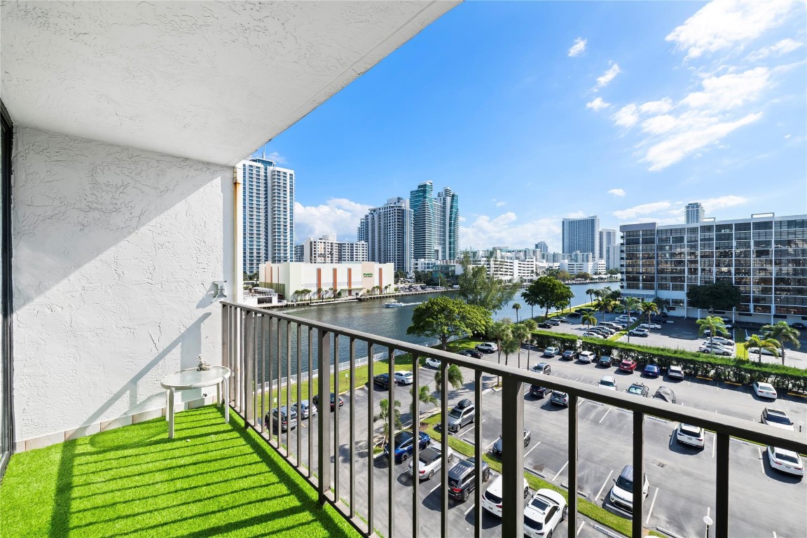 Oceanview Park Condo - Residential Lease